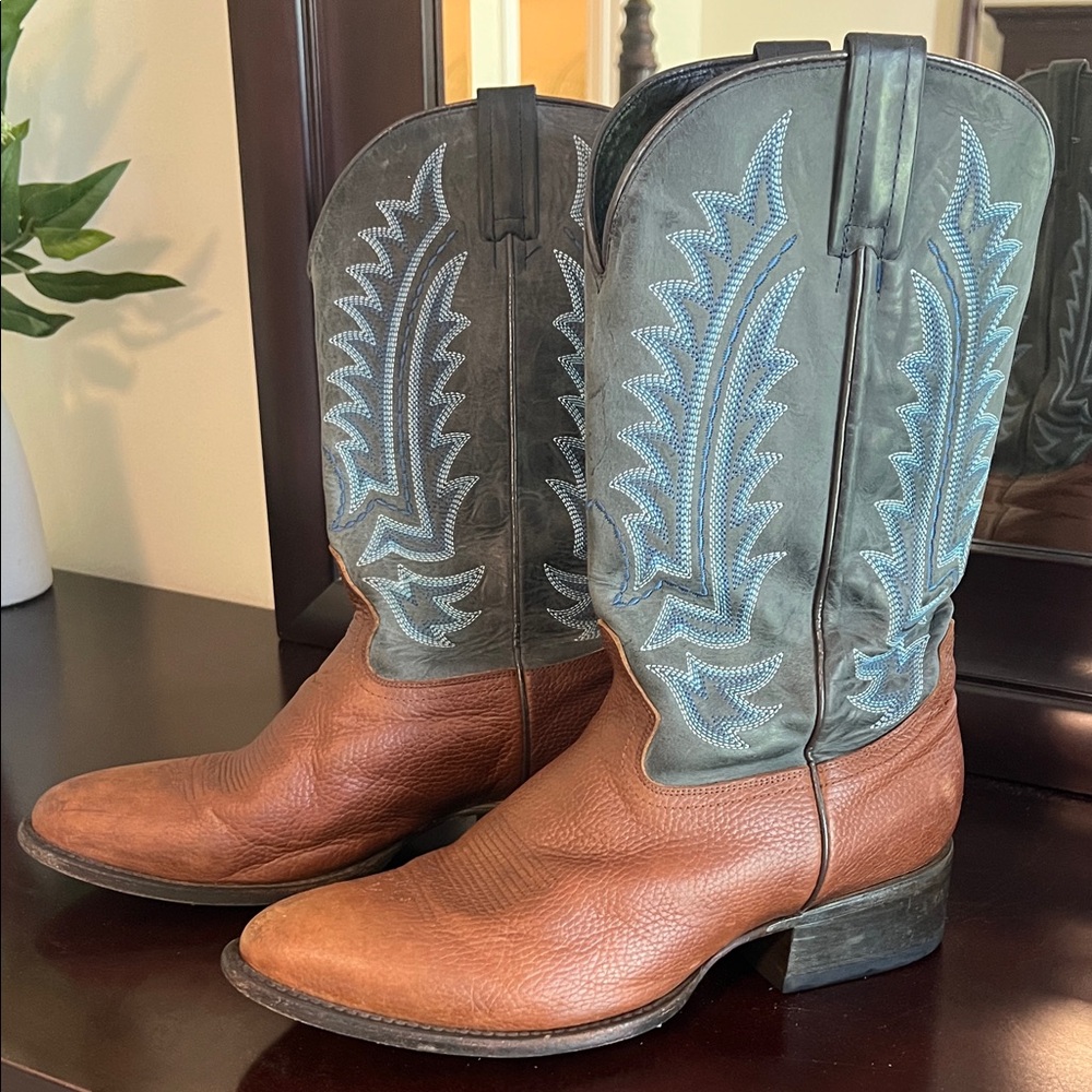 Classic Tan and Blue Western Boots